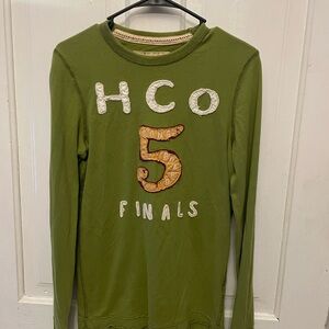 Hollister Olive Green Crew Neck Shirt